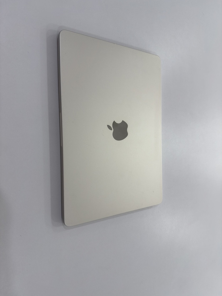Apple MacBook Air Retina 13" 2022 M2 Starlight